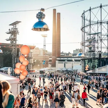 Luminous 1br Next To Puu-vallilla *