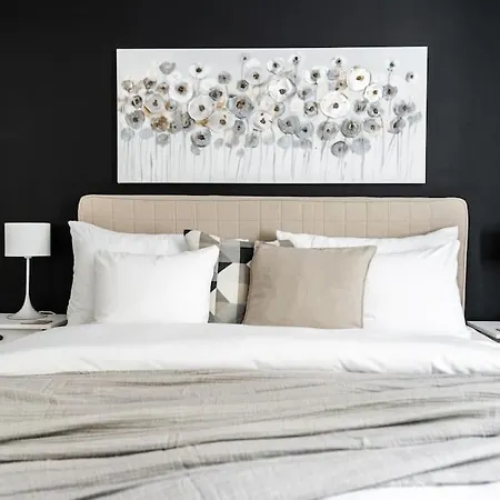 Luminous 1br Next To Puu-vallilla *